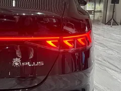2024 BYD Qin PLUS Honor DM-i PHEV 55km Leading, чёрный — фото 22