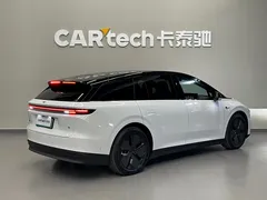2025 Li Auto i6 2WD Standard, белый — фото 4
