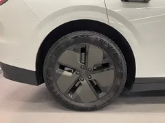 2025 Li Auto i6 2WD Standard, белый — фото 10