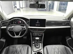 2023 Volkswagen Tiguan L 280TSI AT 2WD Limited Edition, белый — фото 6