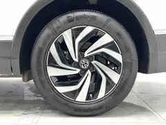 2023 Volkswagen Tiguan L 280TSI AT 2WD Limited Edition, белый — фото 11