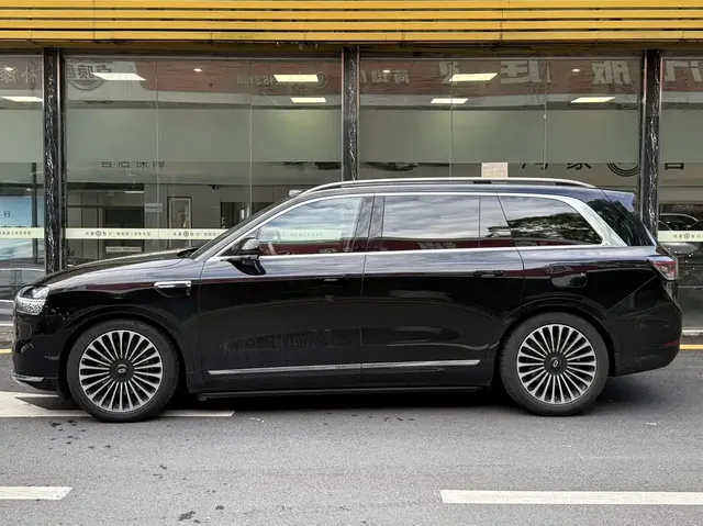 2025 Aito M9 EREV Ultra 52kWh 5-seat (192-line LiDAR)