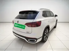 2022 Volkswagen Tayron 380TSI 4WD R-Line, белый — фото 4