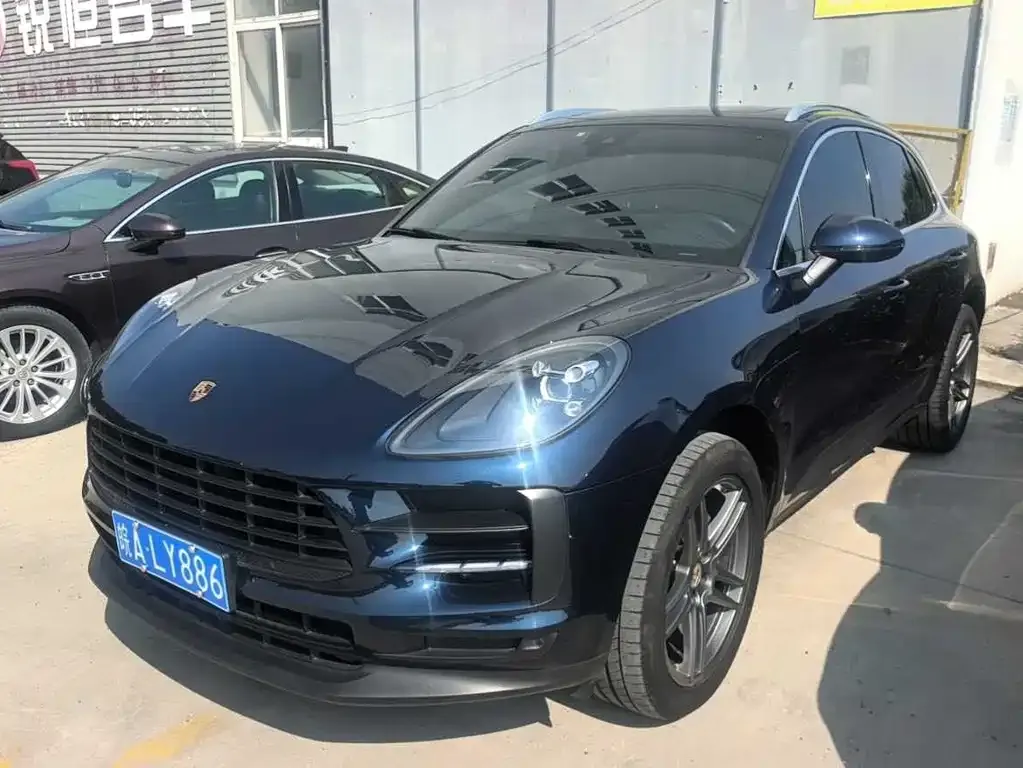 2021 Porsche Macan 2.0T