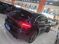 2021 Porsche Macan 2.0T, синий — фото 7