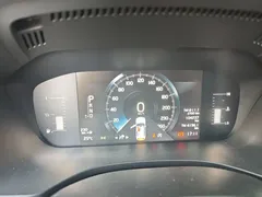 2021 Volvo XC60 4WD Luxury, белый — фото 7