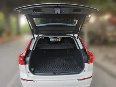 2021 Volvo XC60 4WD Luxury, белый — фото 15