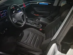 2023 Volkswagen CC Shooting Brake 380TSI, белый — фото 16
