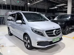2022 Mercedes-Benz V-Class V 260 Premium — фото 2