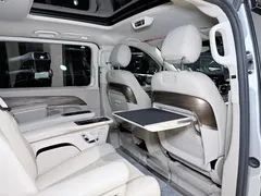 2022 Mercedes-Benz V-Class V 260 Premium — фото 12
