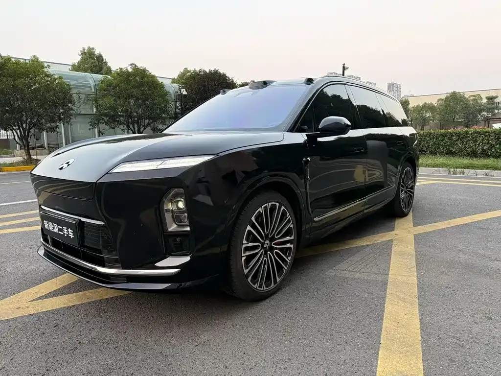 2026 Nio ES8 6-seat Executive Signature