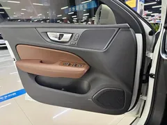 2023 Volvo S60 B4 Luxury, белый — фото 10