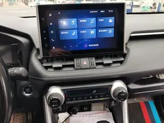 2022 Toyota RAV4 2.0L CVT 2WD Fashion, белый — фото 9