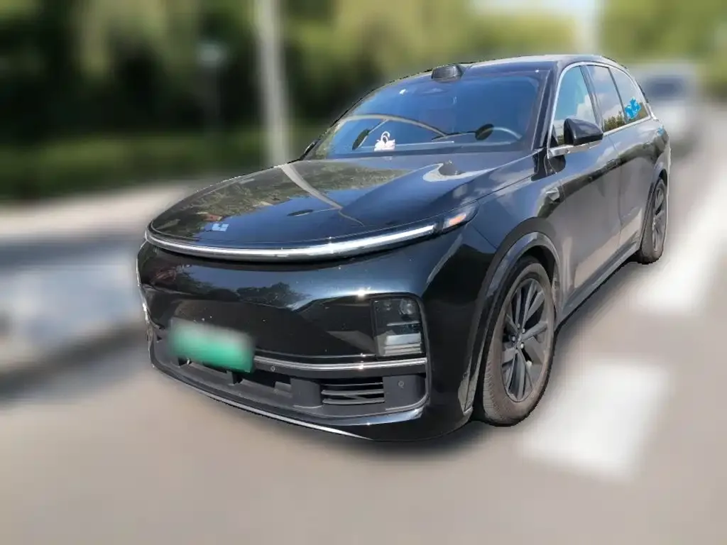 2023 Li Auto L8
