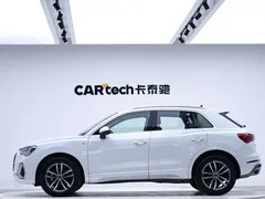 2021 Audi Q3 35 TFSI Sport, белый — фото 3
