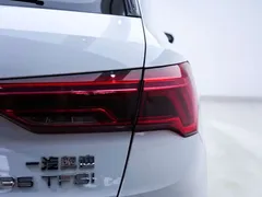 2021 Audi Q3 35 TFSI Sport, белый — фото 13