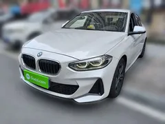2021 BMW 1 Series 120i M Sport, белый — фото 1