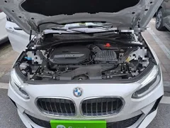 2021 BMW 1 Series 120i M Sport, белый — фото 16