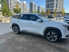 2023 Geely Atlas L 1.5TD DCT Premium, белый — фото 4