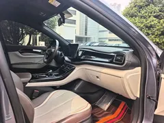 2024 BYD Qin PLUS Honor Edition DM-i 120KM Leading — фото 8