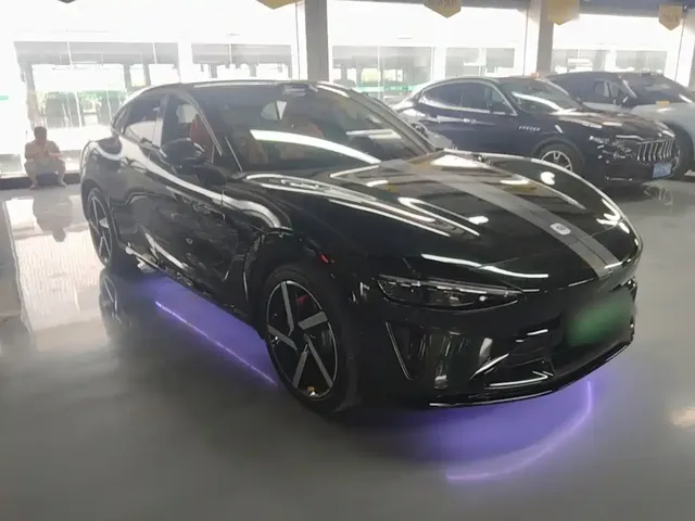 2025 Xiaomi YU7 4WD Max