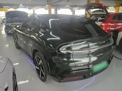 2025 Xiaomi YU7 4WD Max, зелёный — фото 5