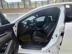 2020 Mazda 6 2.5L Skyactiv Premium, белый — фото 4