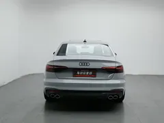 2022 Audi A4L 40 TFSI quattro RS Package — фото 4