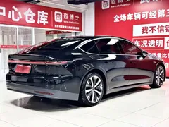 2023 Nio ET7 75kWh, чёрный — фото 6