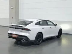 2022 Changan UNI-V 1.5T Premium, белый — фото 2
