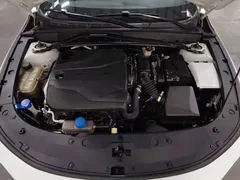 2022 Changan UNI-V 1.5T Premium, белый — фото 6