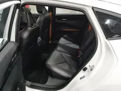 2022 Changan UNI-V 1.5T Premium, белый — фото 15