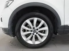 2022 Volkswagen T-Roc 280TSI DSG 2WD Elite Plus, белый — фото 17