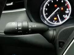 2022 Toyota Venza 2.0L CVT 2WD Luxury — фото 21