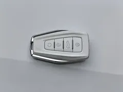 2021 Geely Preface 2.0TD Premium, белый — фото 19