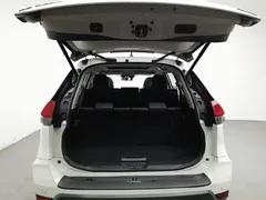 2021 Nissan X-Trail 2.5L CVT 4WD XL ITS 7-seat Luxury, белый — фото 16