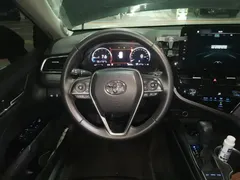 2021 Toyota Camry 2.5G Luxury, чёрный — фото 6