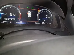 2021 Toyota Camry 2.5G Luxury, белый — фото 8