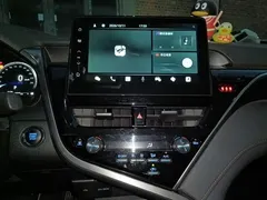 2021 Toyota Camry 2.5G Luxury, белый — фото 9