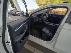 2022 Geely Emgrand 4th Gen 1.5L CVT Premium, белый — фото 12