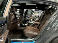 2021 BMW 7 Series 740Li Leading M Sport Package — фото 6