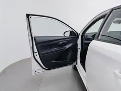 2021 Toyota Vios 1.5L CVT, белый — фото 8