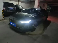 2022 Changan UNI-V 1.5T Premium — фото 1