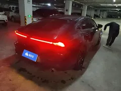 2022 Changan UNI-V 1.5T Premium — фото 3