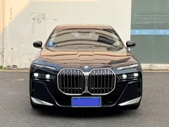 2023 BMW 7 Series 740Li Leading M Sport Package, чёрный — фото 2