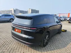2025 Li Auto i8 Standard, чёрный — фото 2