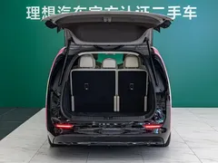 2024 Li Auto MEGA Ultra, белый — фото 6