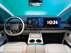 2024 Li Auto MEGA Ultra, белый — фото 12