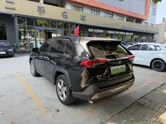 2021 Toyota RAV4 2.0L CVT 2WD Fashion Plus, чёрный — фото 5