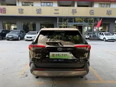 2021 Toyota RAV4 2.0L CVT 2WD Fashion Plus, чёрный — фото 6